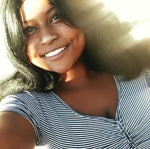 Meet your Posher, Victoria